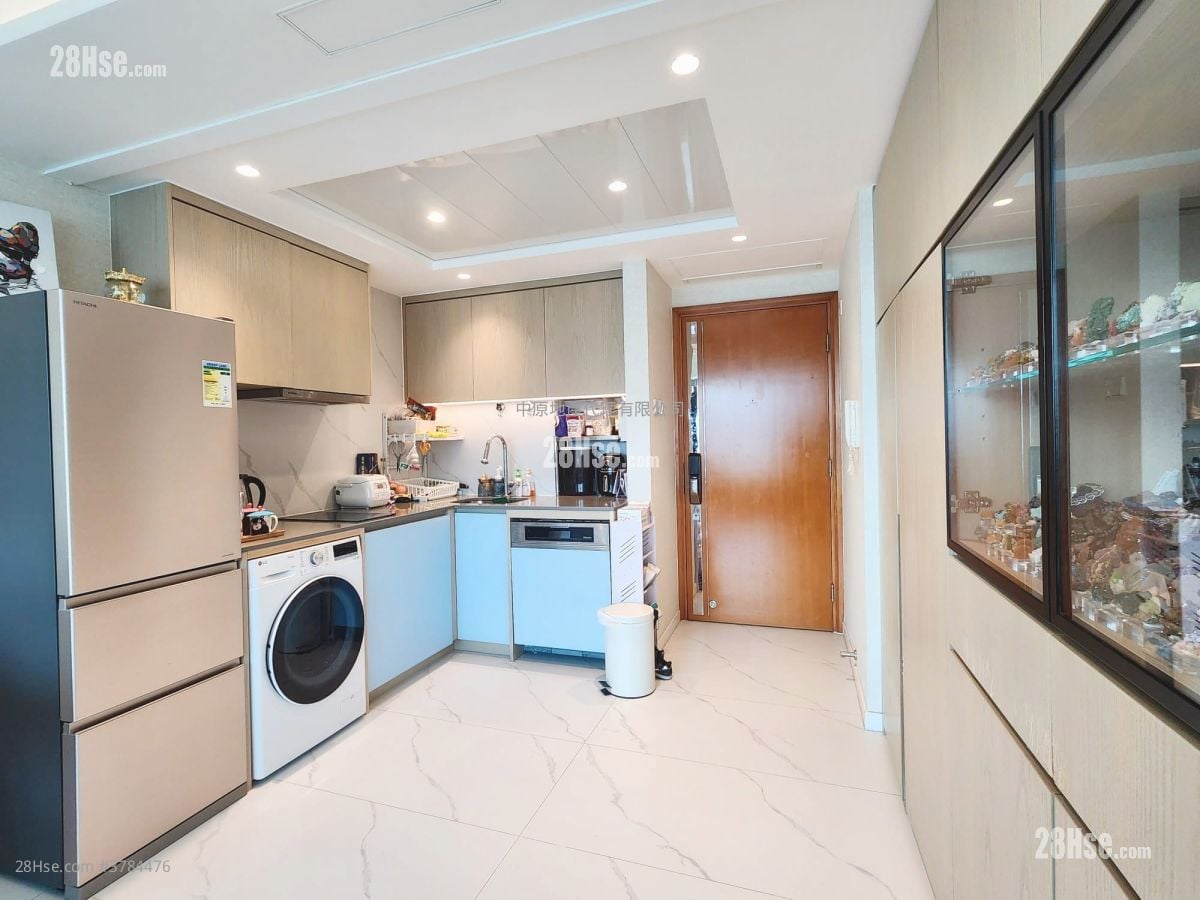 Chelsea Court Sell 2 Bedrooms , 1 Bathroom 452 ft²