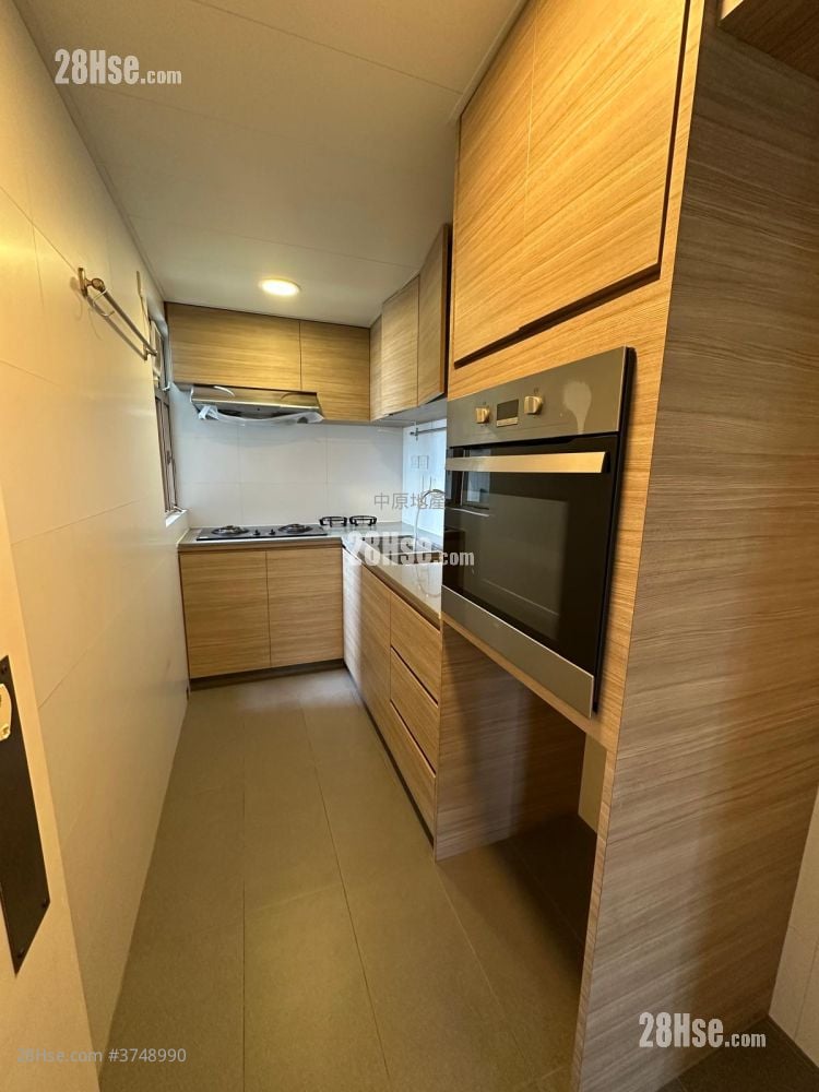 樂賢居 售盤 3 房 608 平方呎