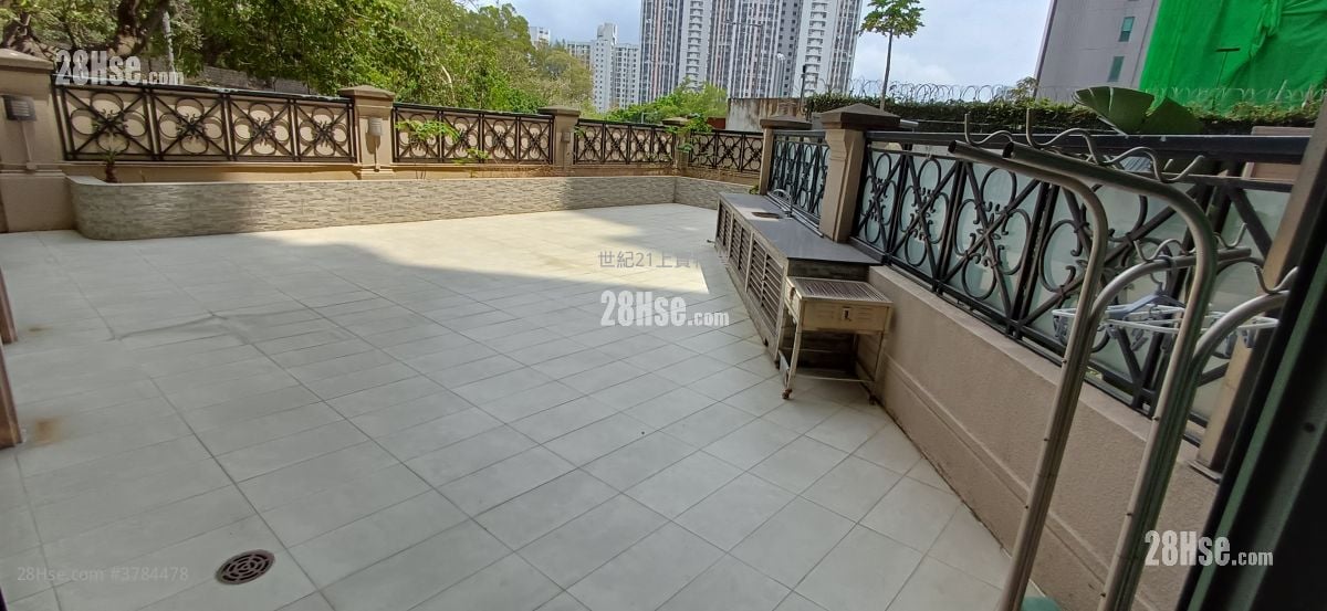 星辉豪庭 售盘 5+ 房 , 2 浴室 1,101 平方尺