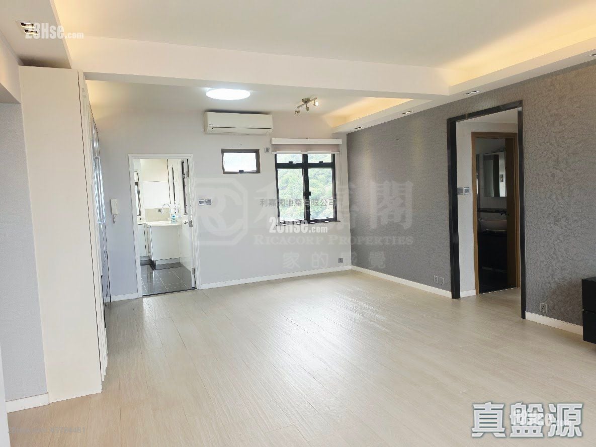 Evelyn Towers Sell 3 Bedrooms , 2 Bathrooms 1,065 ft²