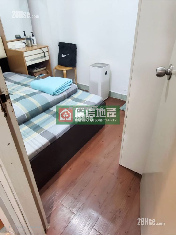 Kwong Fai Mansion Sell 2 Bedrooms , 1 Bathroom 386 ft²