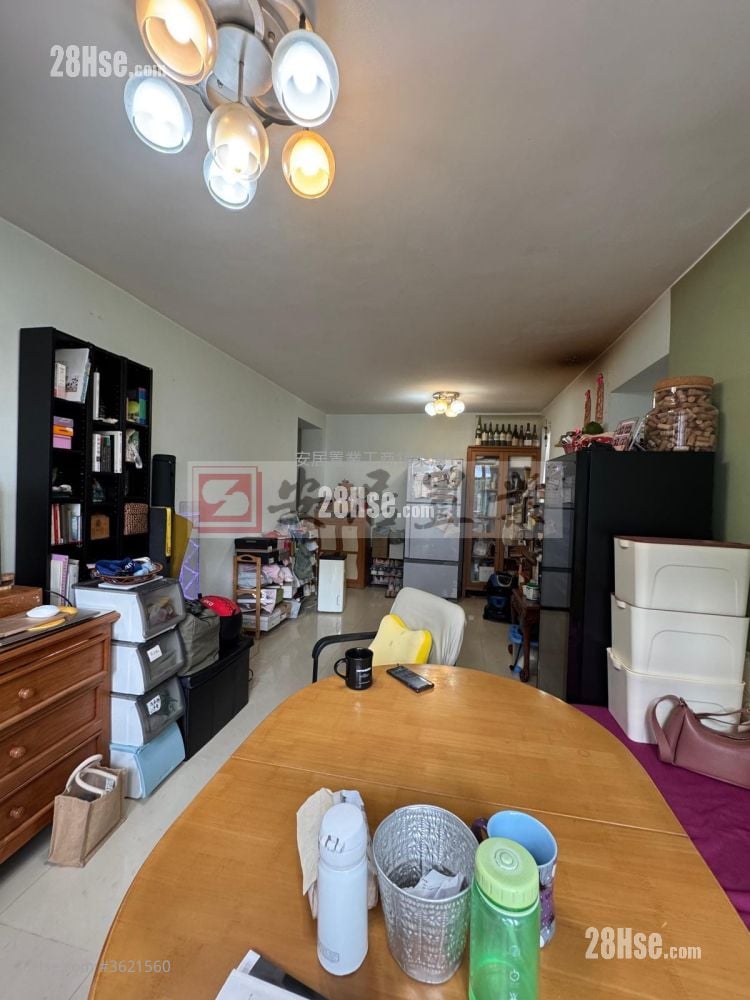 Neptune Terrace Sell 2 Bedrooms , 1 Bathroom 592 ft²