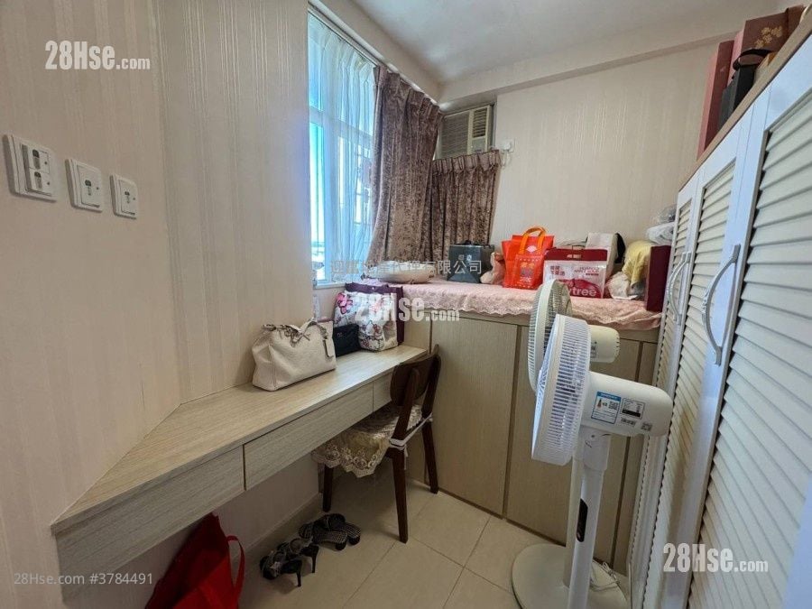 海逸豪园 售盘 4 房 , 2 浴室 1,091 平方尺