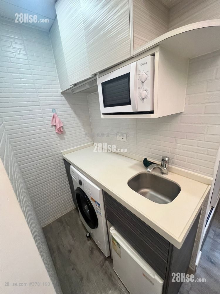 Kimbry Court Rental Studio , 1 Bathroom 160 ft²