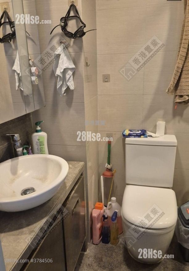 Yuccie Square Sell 2 Bedrooms 427 ft²