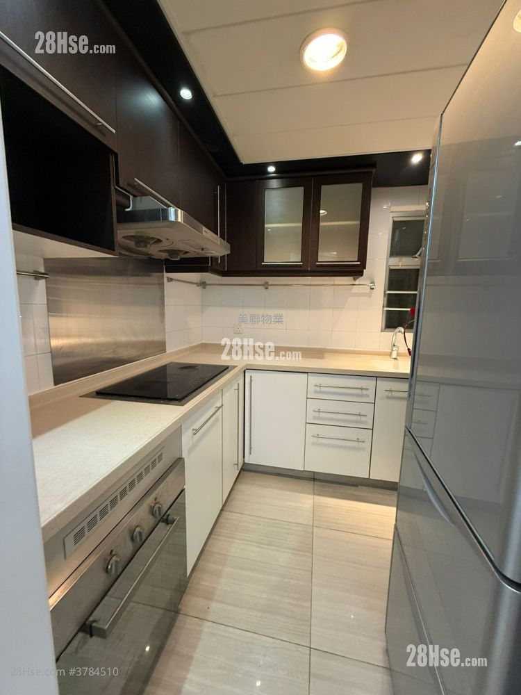 新都城 售盘 3 房 , 1 浴室 701 平方尺