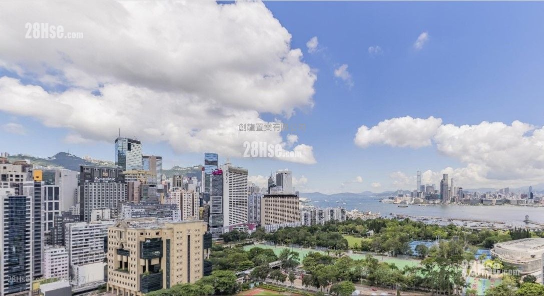 Apartment Rental 2 Bedrooms , 2 Bathrooms 880 ft²