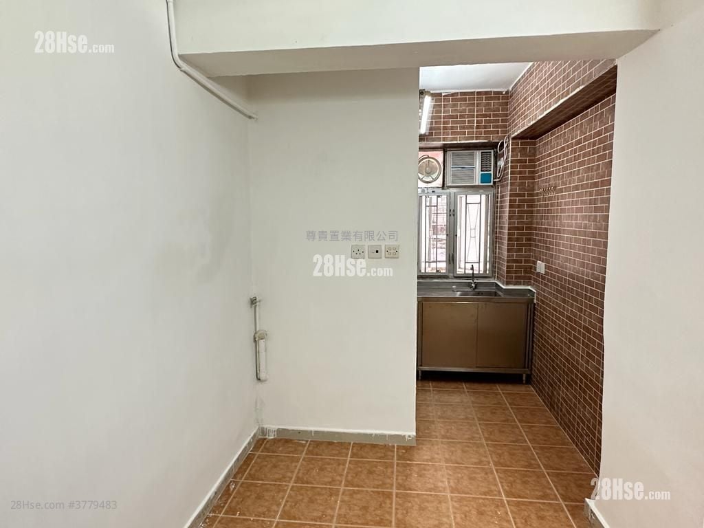 名堂大楼 租盘 开放式间隔 , 1 浴室 180 平方尺