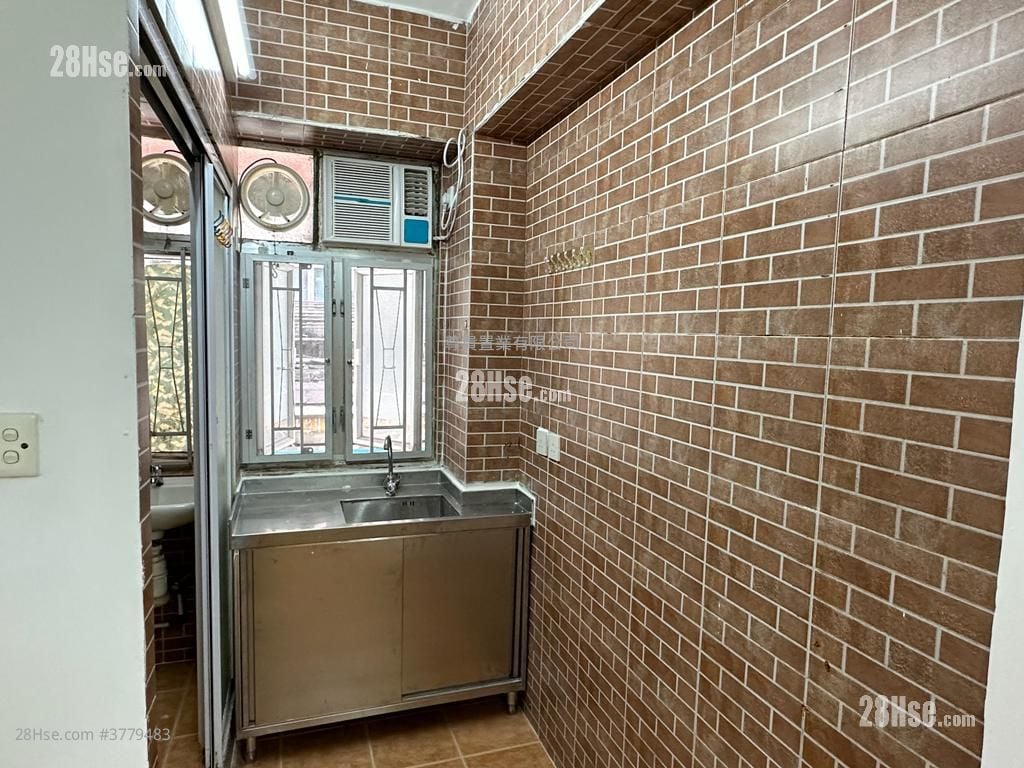 名堂大楼 租盘 开放式间隔 , 1 浴室 180 平方尺