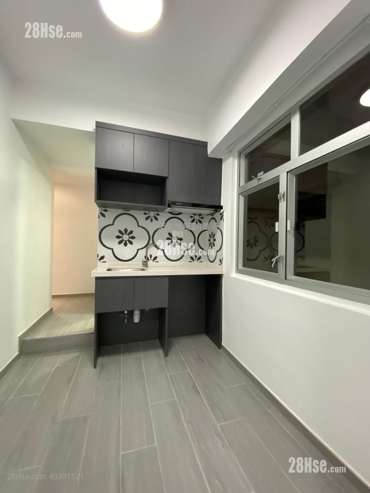 Yip Cheong Building Rental Studio , 1 Bathroom 180 ft²