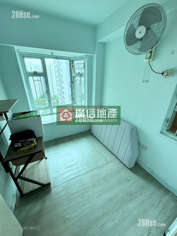 Shun On Building Sell 2 Bedrooms , 1 Bathroom 321 ft²