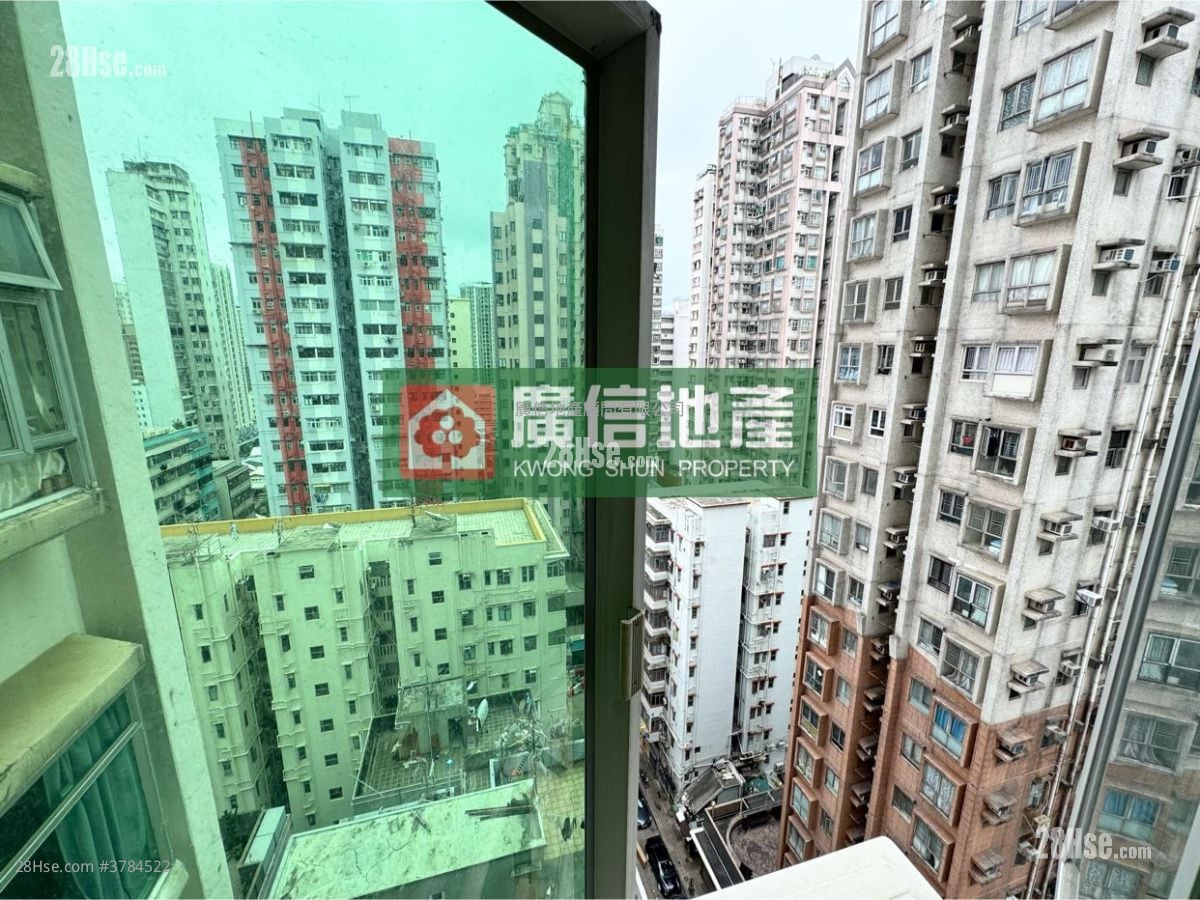 Shun On Building Sell 2 Bedrooms , 1 Bathroom 321 ft²