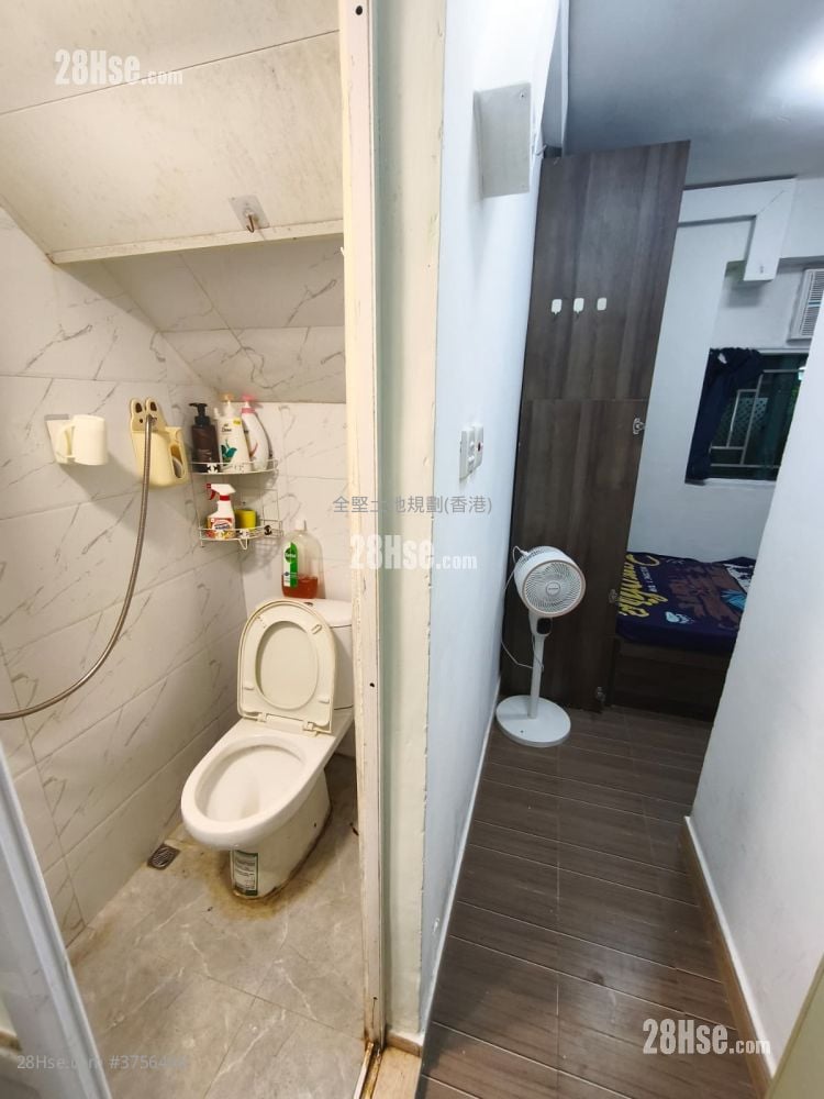 Fa Sam Hang Village Rental Studio , 1 Bathroom 120 ft²