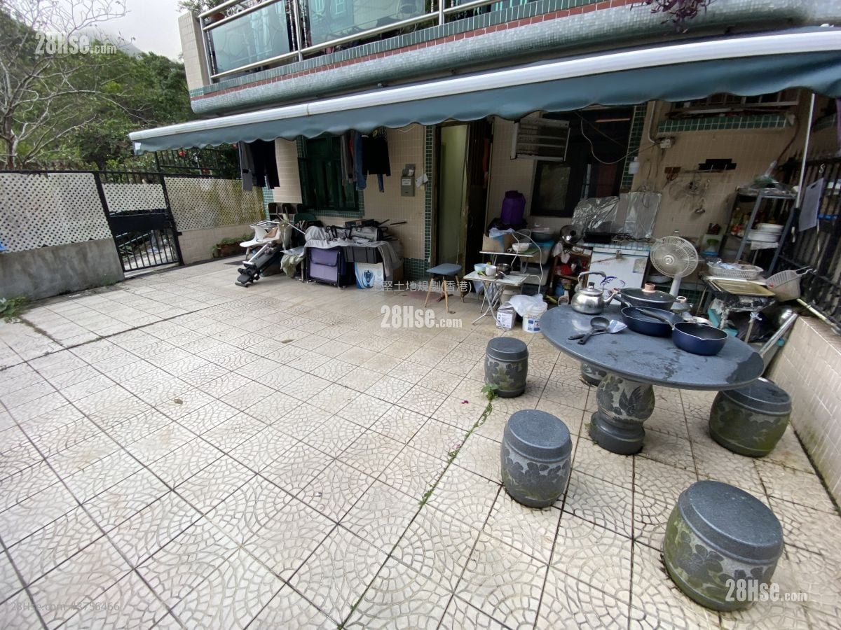 Fa Sam Hang Village Rental Studio , 1 Bathroom 120 ft²