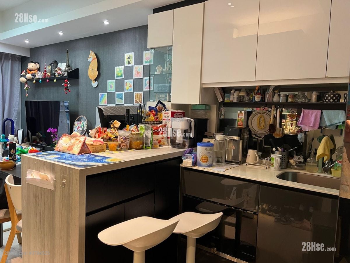 Century Link Sell 2 Bedrooms , 1 Bathroom 483 ft²