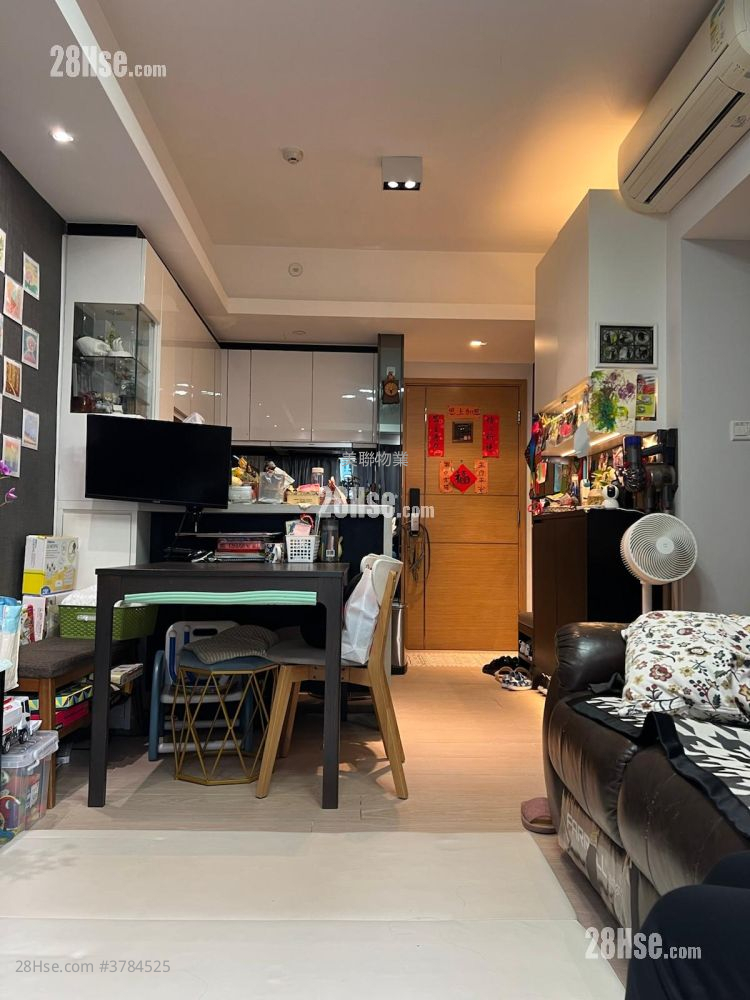 Century Link Sell 2 Bedrooms , 1 Bathroom 483 ft²