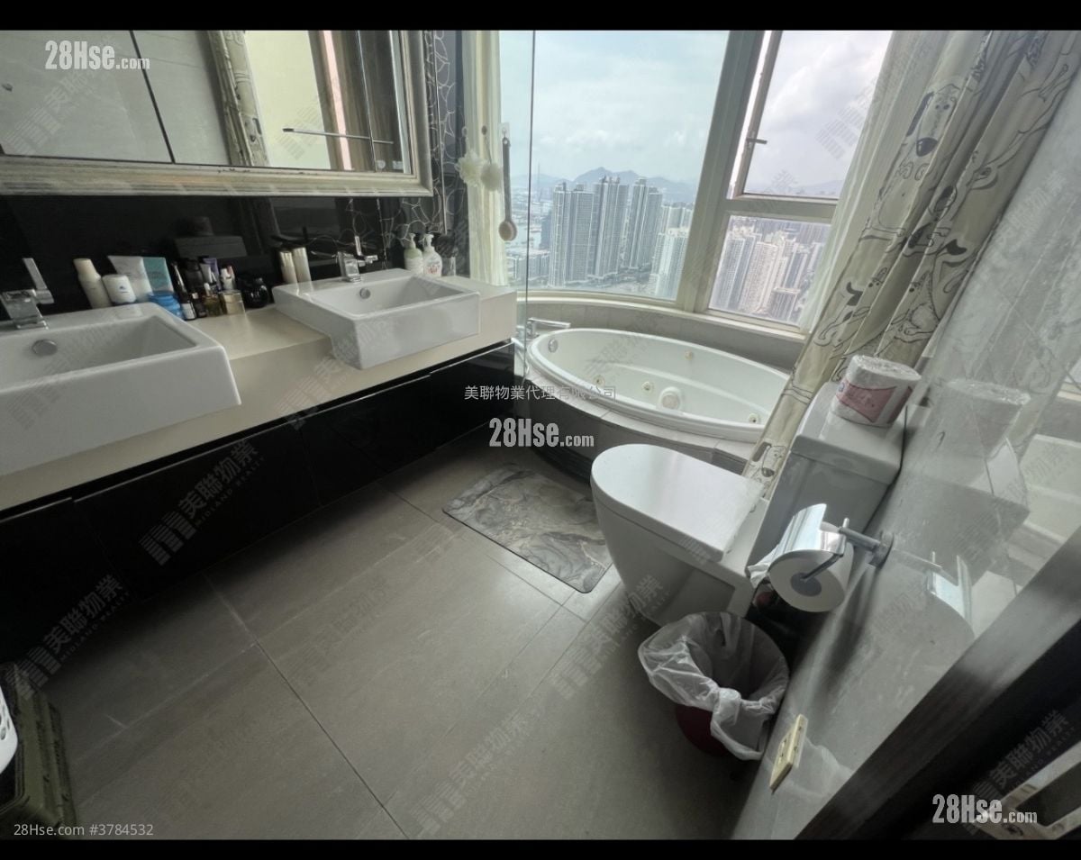 Shining Heights Sell 4 Bedrooms , 2 Bathrooms 1,188 ft²