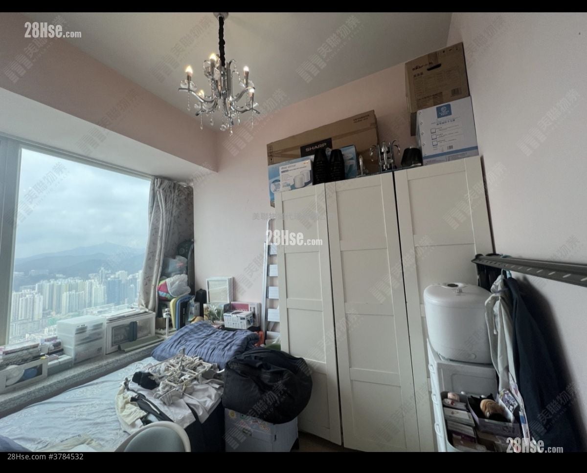 Shining Heights Sell 4 Bedrooms , 2 Bathrooms 1,188 ft²