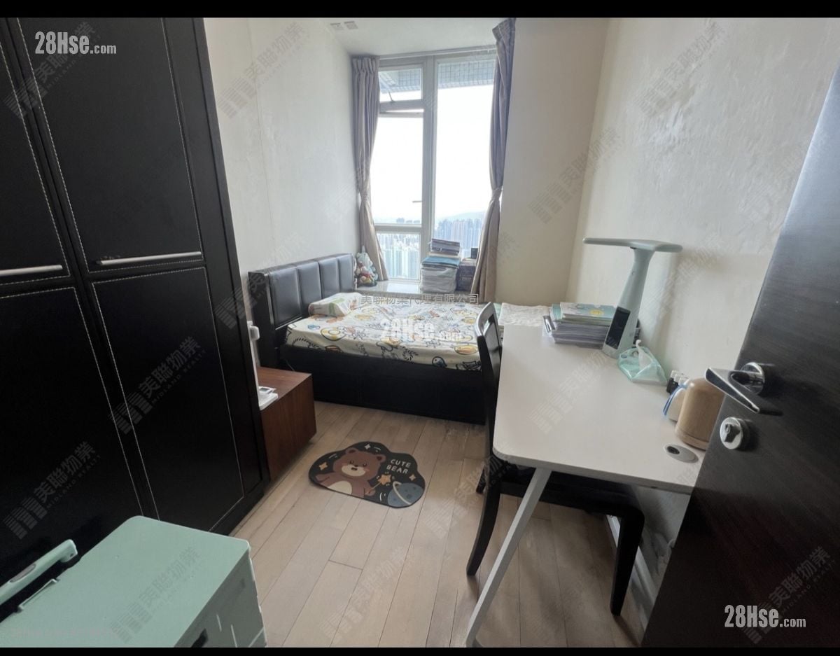 Shining Heights Sell 4 Bedrooms , 2 Bathrooms 1,188 ft²