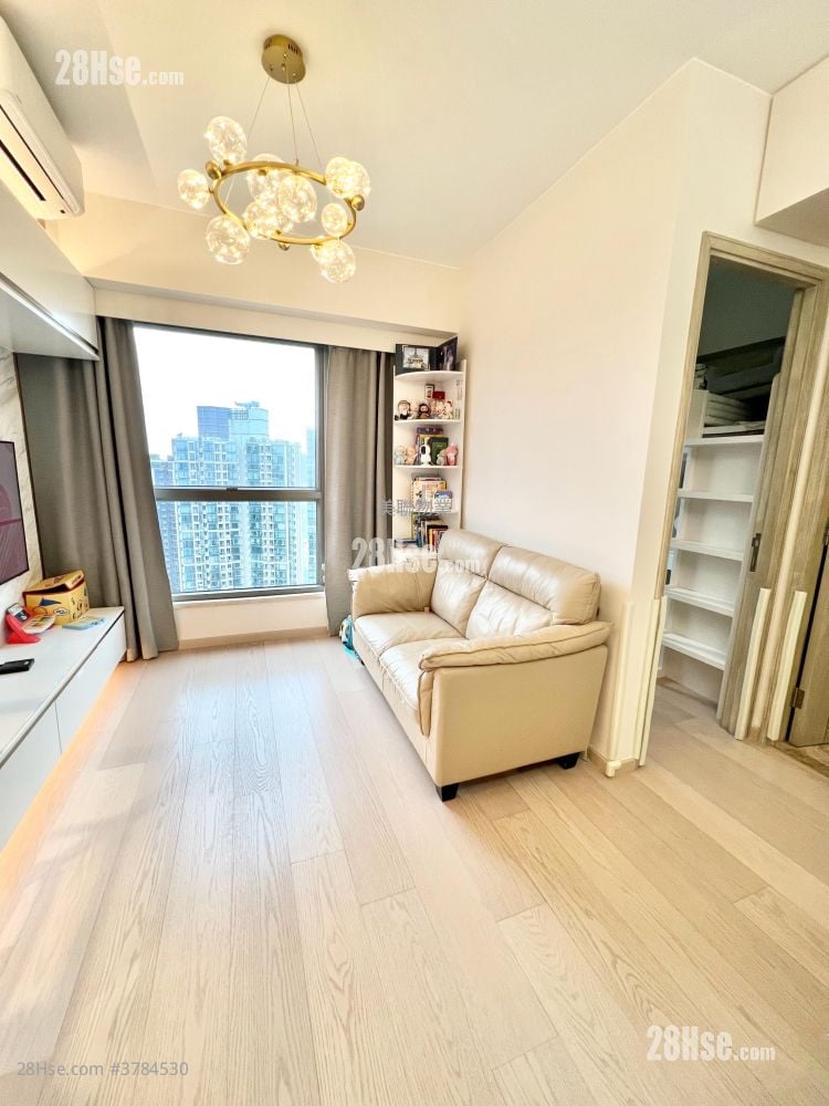 Sea To Sky Sell 2 Bedrooms 473 ft²