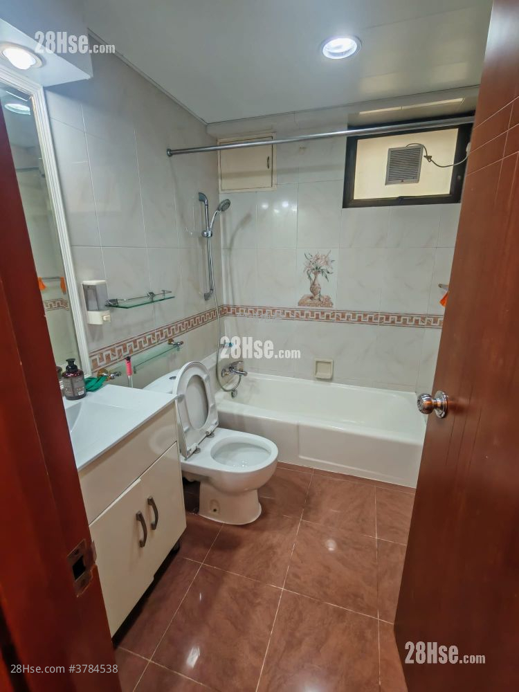 Fiona Garden Rental 5+ Bedrooms , 4 Bathrooms 2,699 ft²