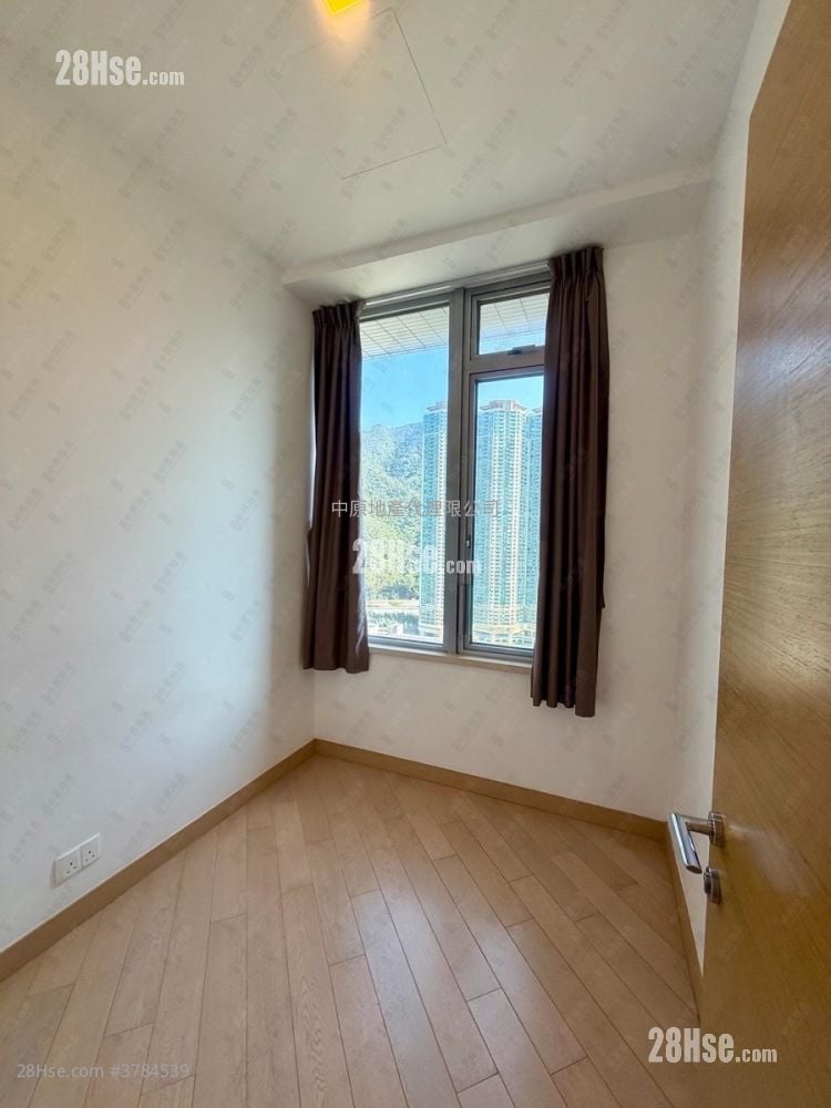 Century Link Rental 2 Bedrooms , 1 Bathroom 483 ft²