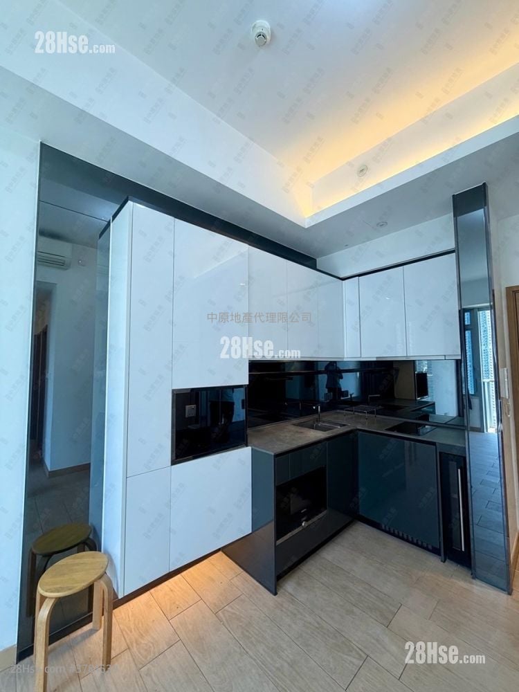 Century Link Rental 2 Bedrooms , 1 Bathroom 483 ft²