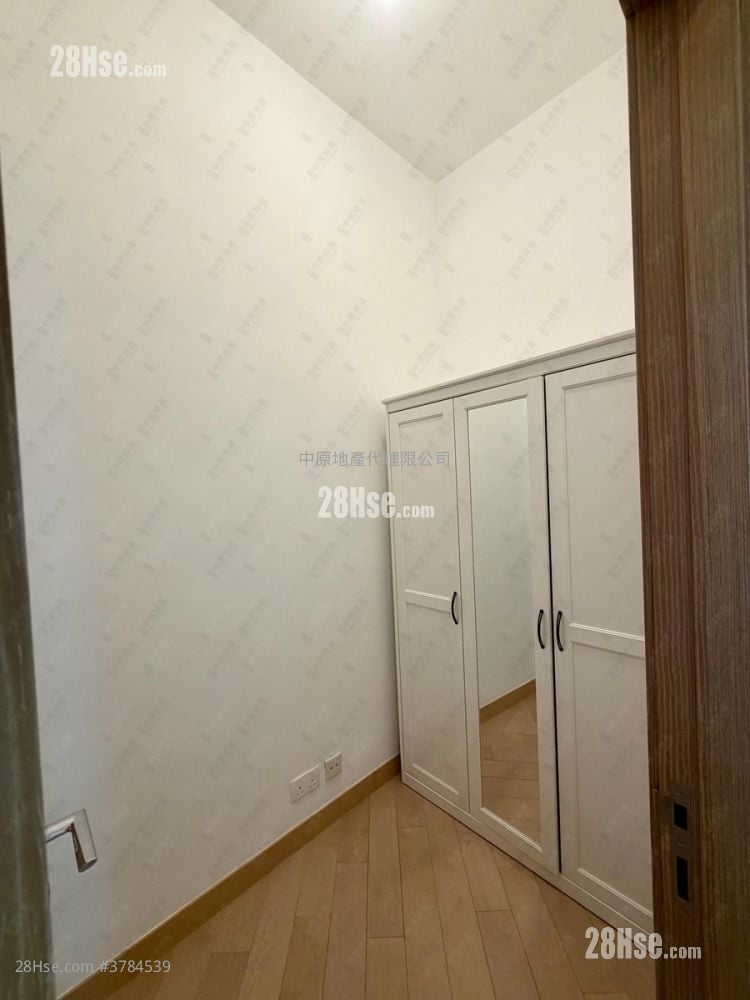 Century Link Rental 2 Bedrooms , 1 Bathroom 483 ft²