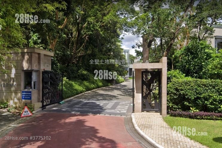 The Giverny Sell 4 Bedrooms , 2 Bathrooms 2,077 ft²