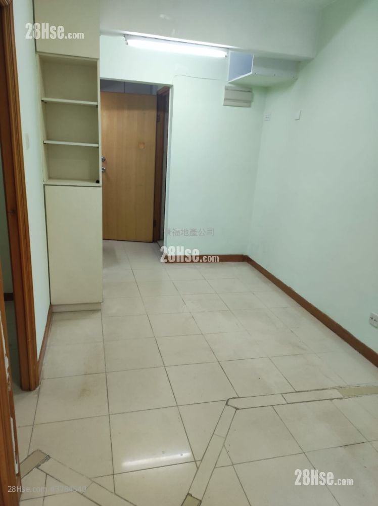 Cheong Lok Mansion Sell 2 Bedrooms 310 ft²