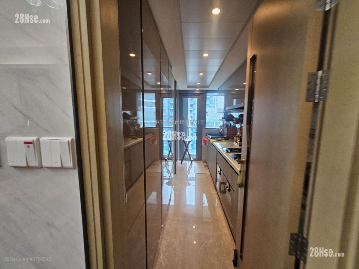 Grand Victoria Sell 2 Bedrooms , 3 Bathrooms 977 ft²