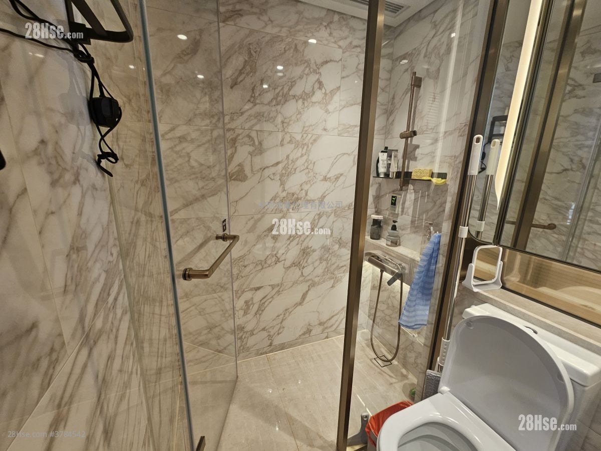 Grand Victoria Sell 2 Bedrooms , 3 Bathrooms 977 ft²