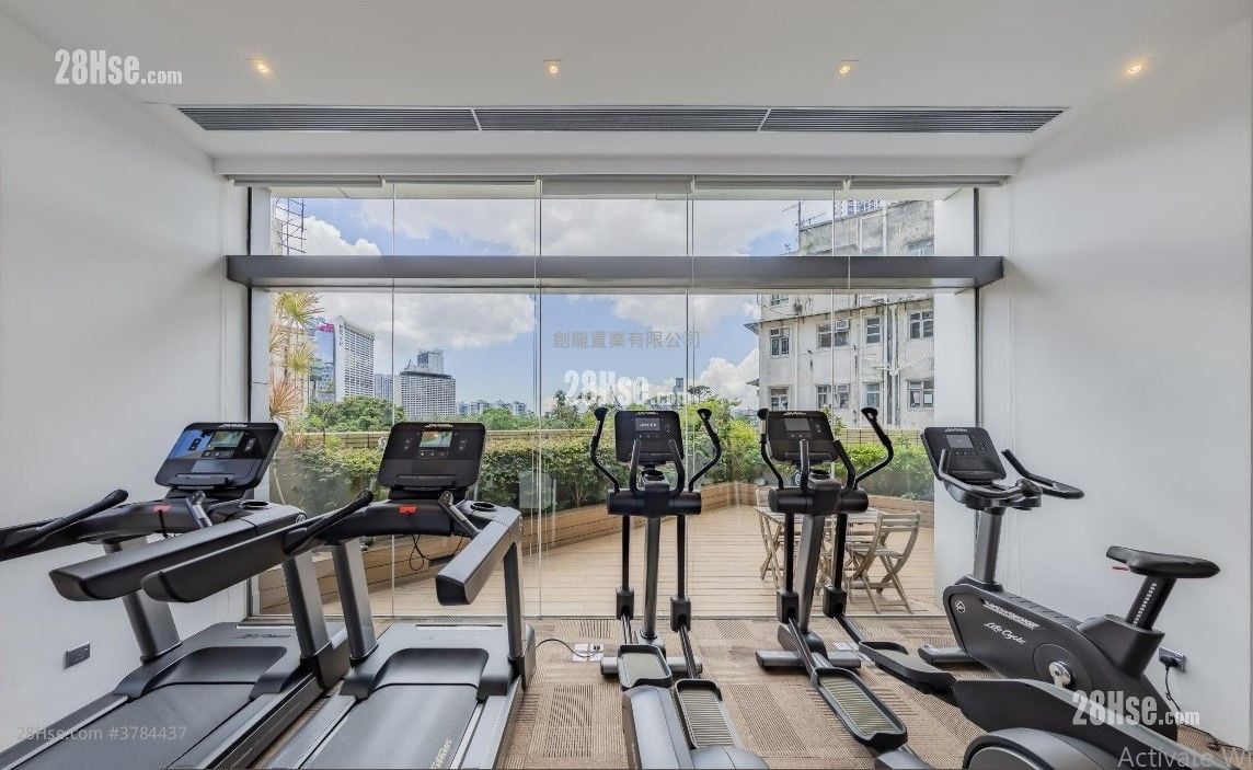 Apartment Rental 2 Bedrooms , 2 Bathrooms 880 ft²