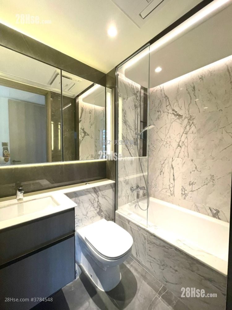 Le Pont Sell 3 Bedrooms , 2 Bathrooms 738 ft²