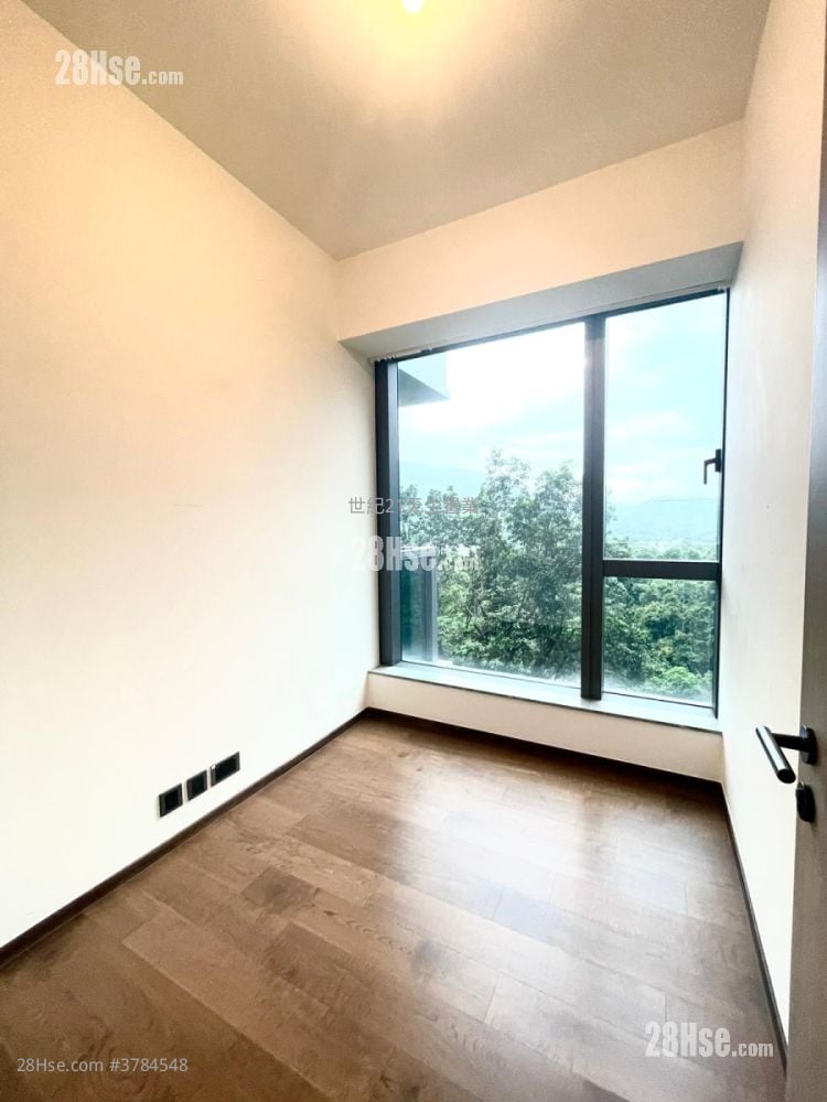 Le Pont Sell 3 Bedrooms , 2 Bathrooms 738 ft²