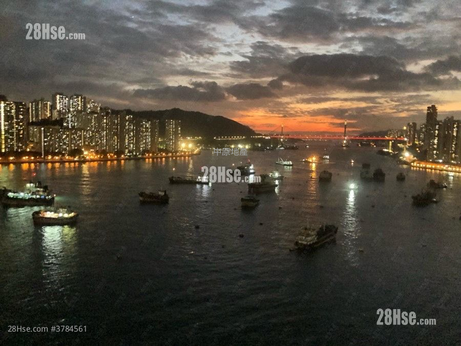 海之恋 租盘 4 房 , 3 浴室 1,162 平方尺