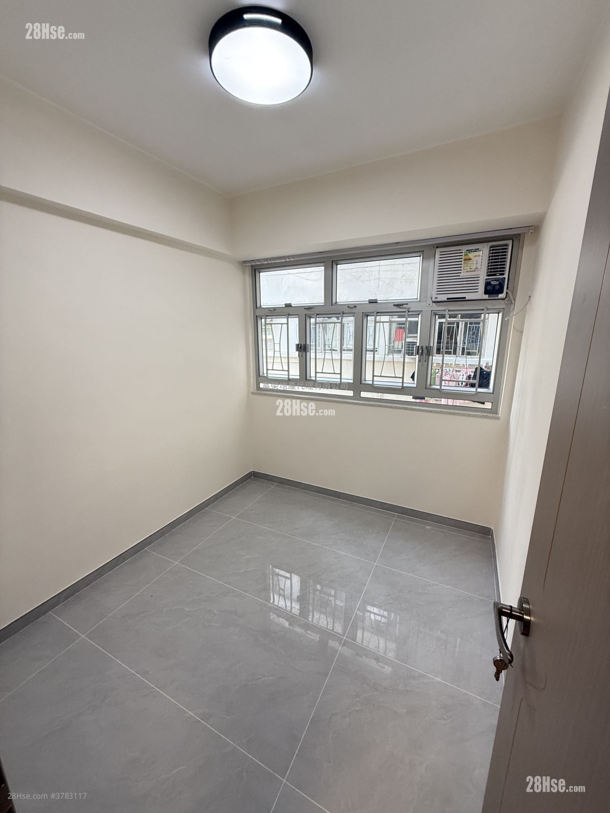 Whampoa Estate Sell 2 Bedrooms , 1 Bathroom 401 ft²