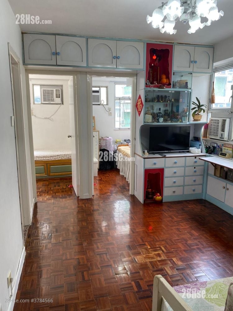 Wyler Garden Sell 2 Bedrooms , 1 Bathroom 336 ft²