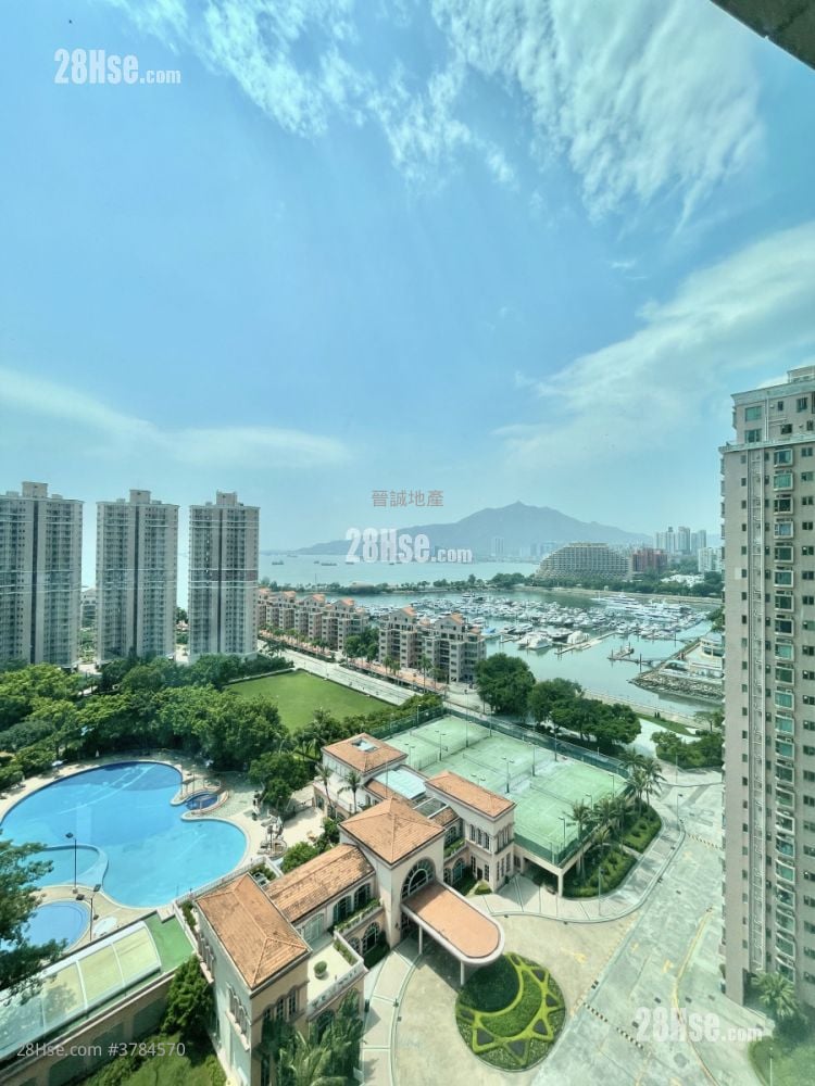 Hong Kong Gold Coast Sell 1,070 ft²