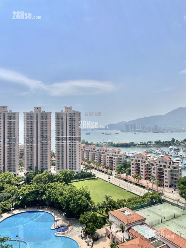 Hong Kong Gold Coast Sell 1,070 ft²