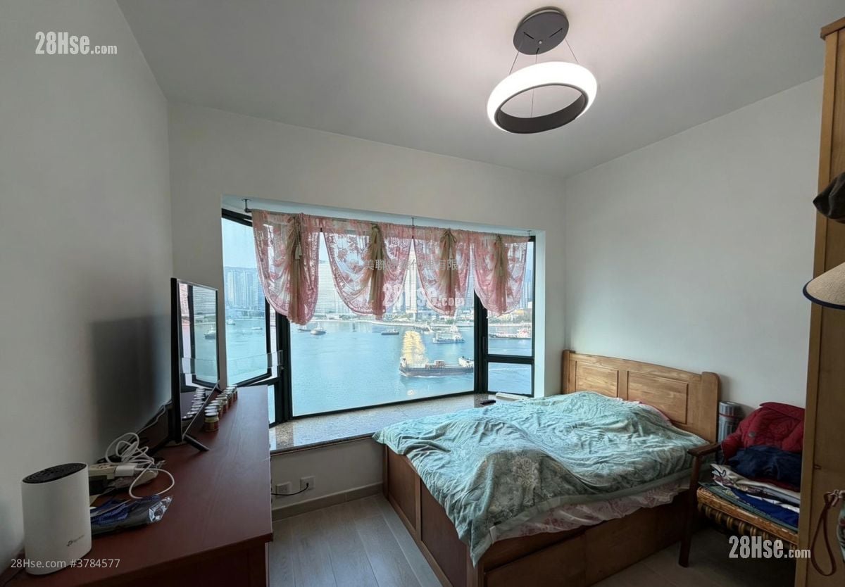 Villa Esplanada Sell 4 Bedrooms , 2 Bathrooms 829 ft²