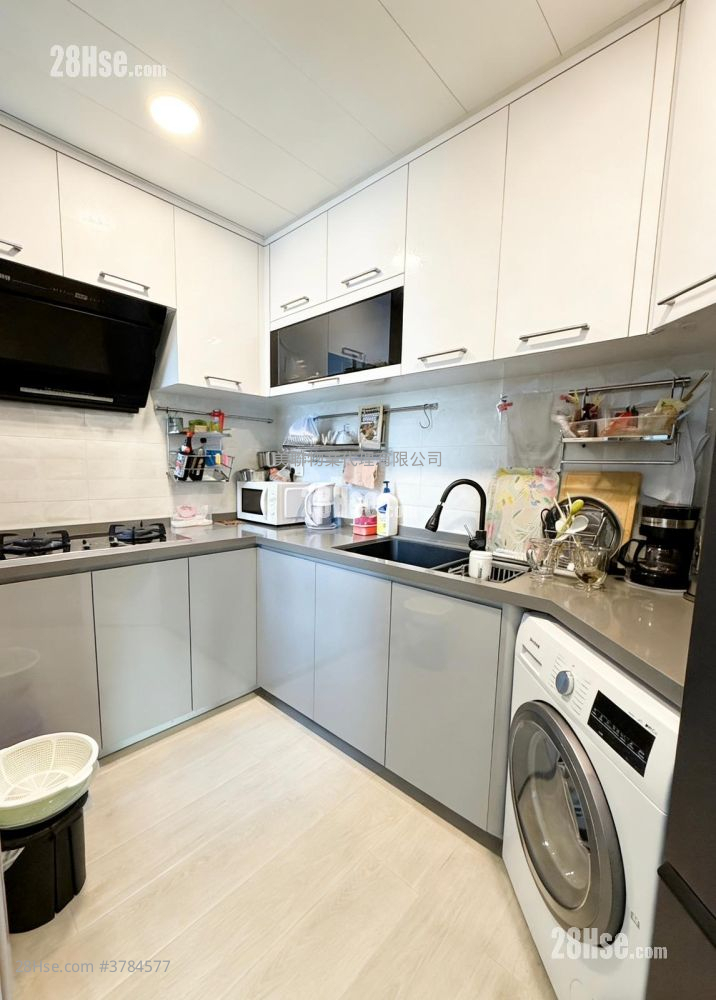 Villa Esplanada Sell 4 Bedrooms , 2 Bathrooms 829 ft²