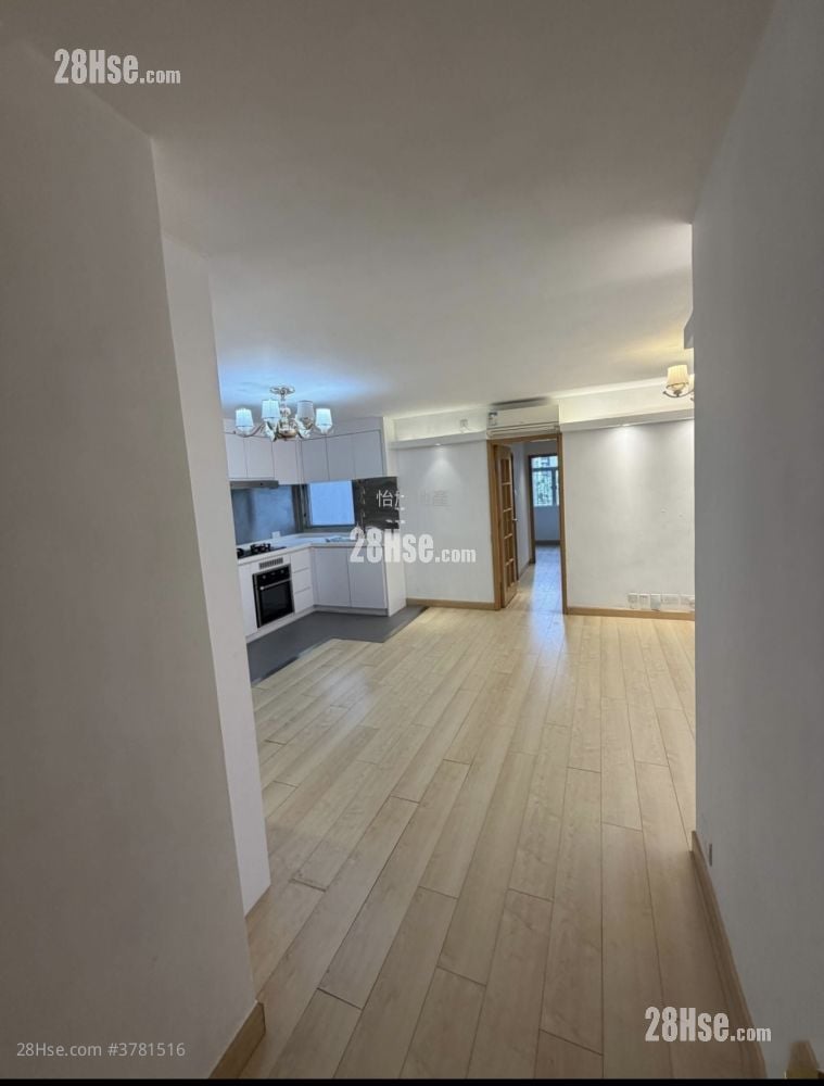 Taikoo Shing Sell 3 Bedrooms , 2 Bathrooms 651 ft²