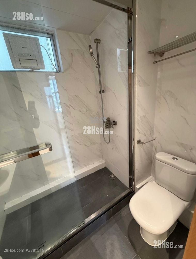 Taikoo Shing Sell 3 Bedrooms , 2 Bathrooms 651 ft²