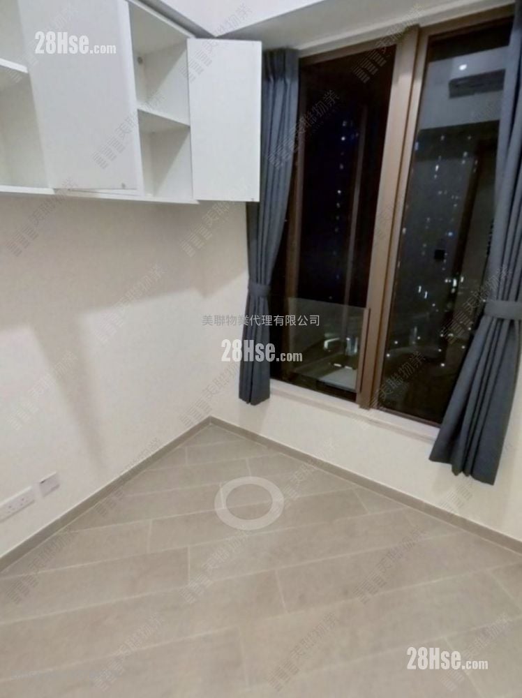 Lp10 Sell 2 Bedrooms , 1 Bathroom 512 ft²