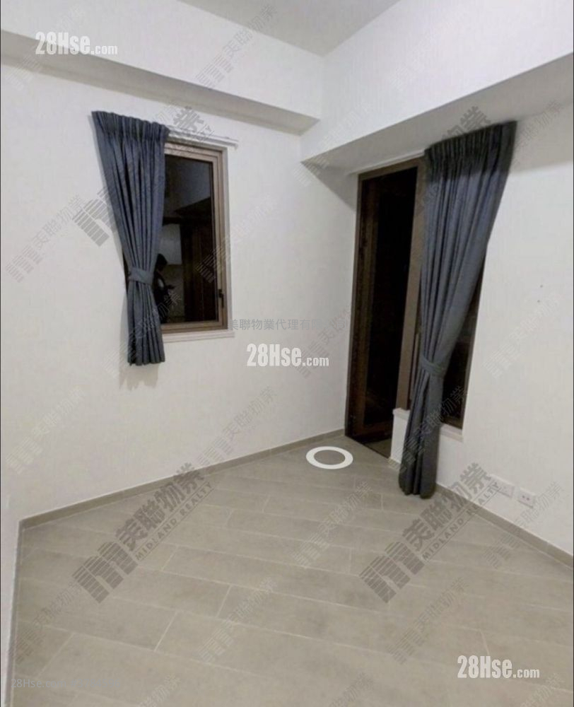 Lp10 Sell 2 Bedrooms , 1 Bathroom 512 ft²