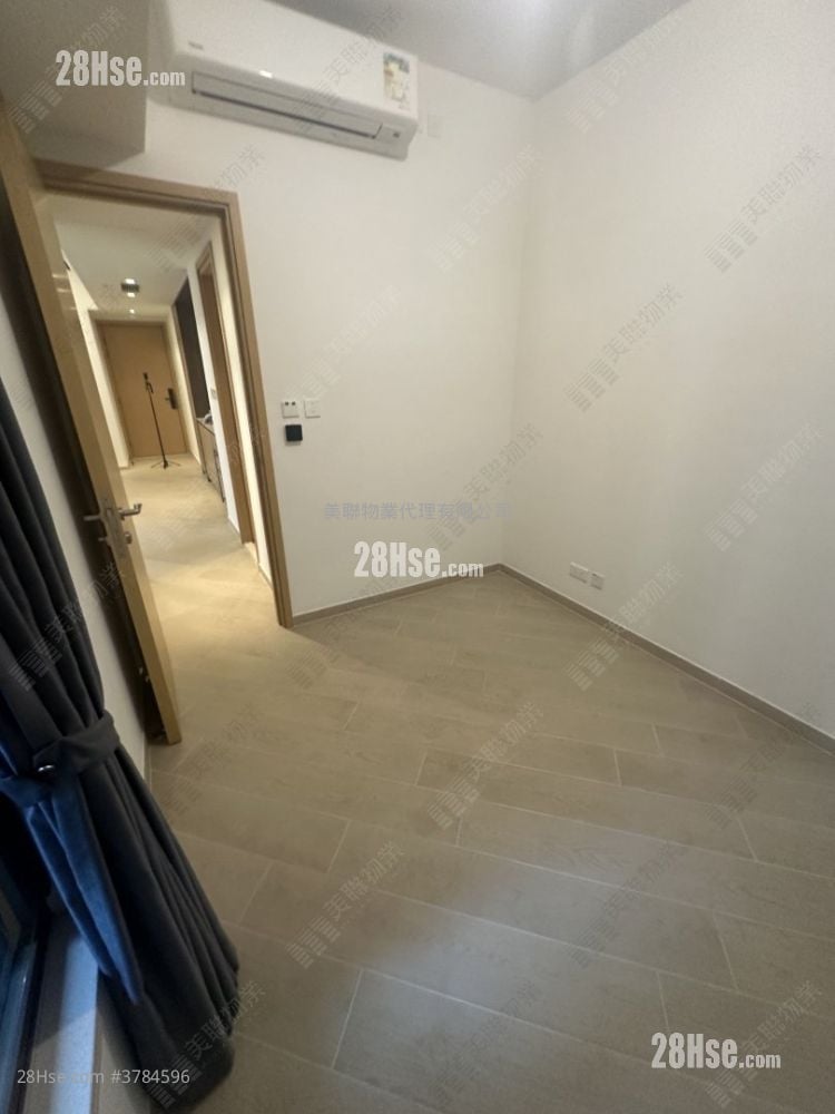 Lp10 Sell 2 Bedrooms , 1 Bathroom 512 ft²