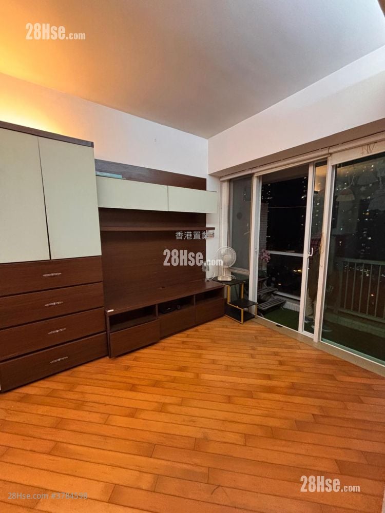 Coastal Skyline Sell 2 Bedrooms , 1 Bathroom 546 ft²