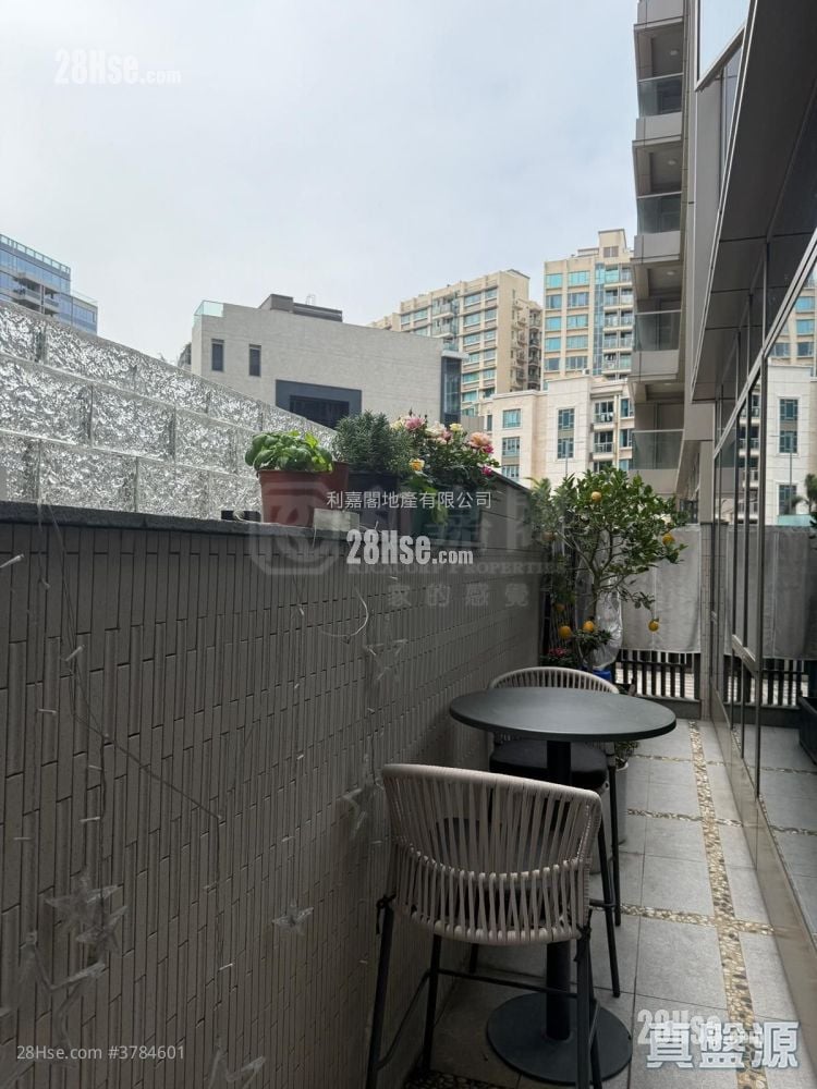 The Horizon Sell 2 Bedrooms , 2 Bathrooms 970 ft²