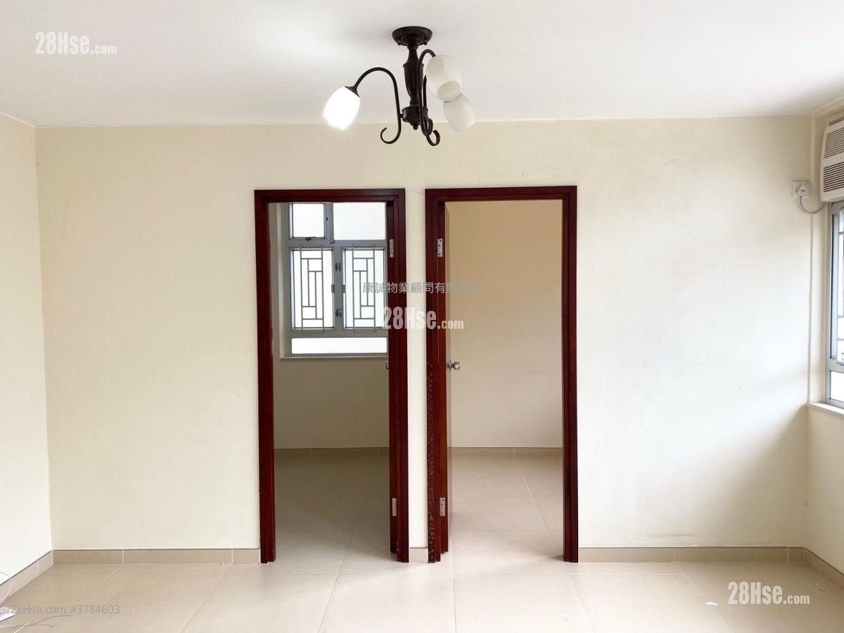 康华苑 租盘 2 房 , 1 浴室 380 平方尺